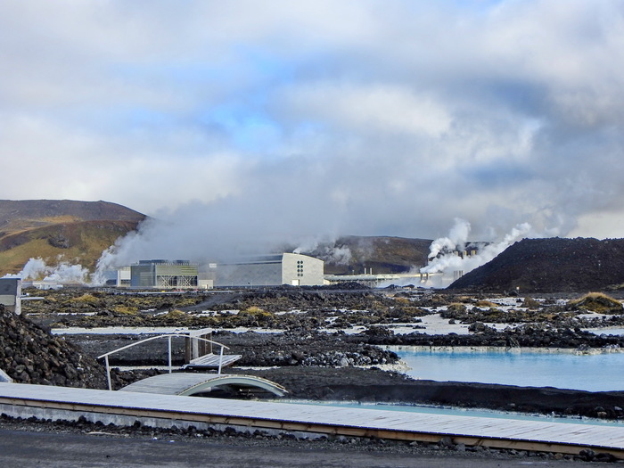 Геотермальная электростанция - мама Голубой лагуны.