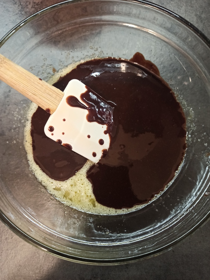 Муссовый торт "Три шоколада" Выпечка, Рецепт, Десерт, Сладости, Шоколад, Муссовый торт, Еда, Видео, Длиннопост