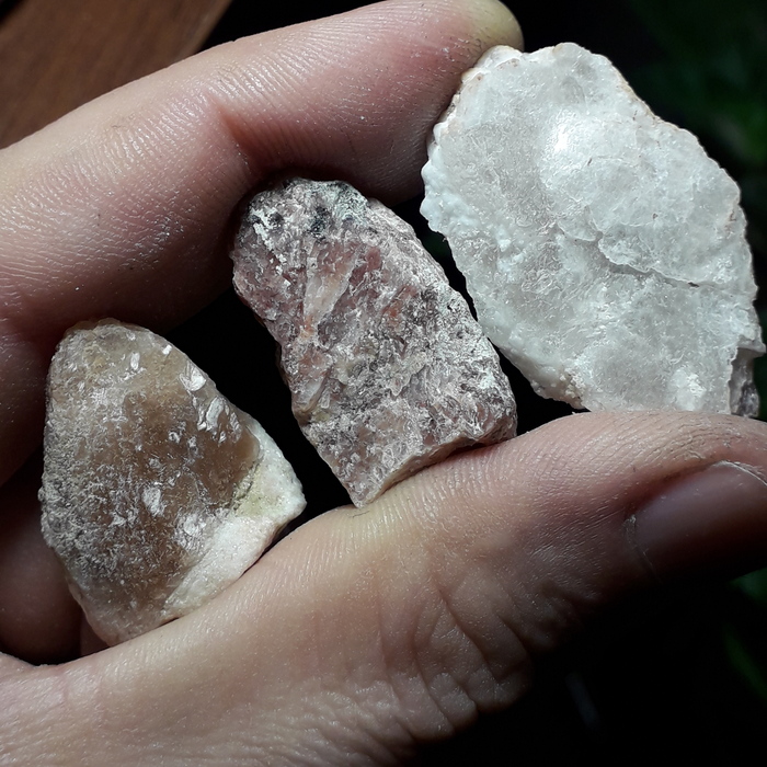 кусочки гипса