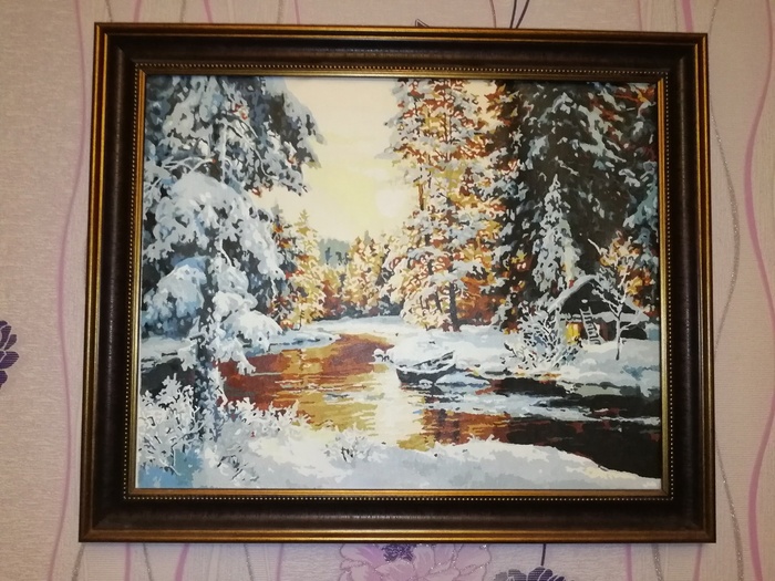 Картина теперь висит в спальной комнате над диваном