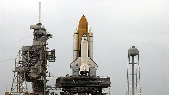 Предстартовая подготовка челнока "Колумбия" перед запуском. Миссия STS-107. январь 2003 года. Взято из Яндекс-картинок