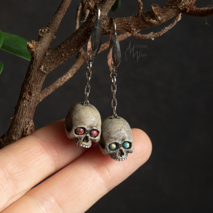 Полимерная глина и лабораторные опалы
по вопросам <!--noindex--><a href="https://pikabu.ru/story/bu_10768342?u=https%3A%2F%2Fvk.com%2Fmorrokwind&t=https%3A%2F%2Fvk.com%2Fmorrokwind&h=8753175ab96d94aa1d86dcaa252d6dcc81a4e42b" title="https://vk.com/morrokwind" target="_blank" rel="nofollow noopener">https://vk.com/morrokwind</a><!--/noindex-->