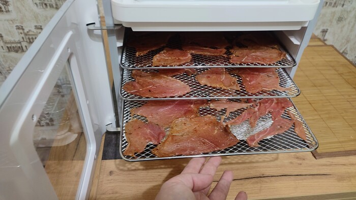 Первые домашние мясные чипсеки | Пикабу