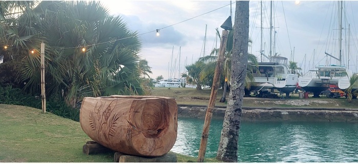   ,      happy hour,   ))