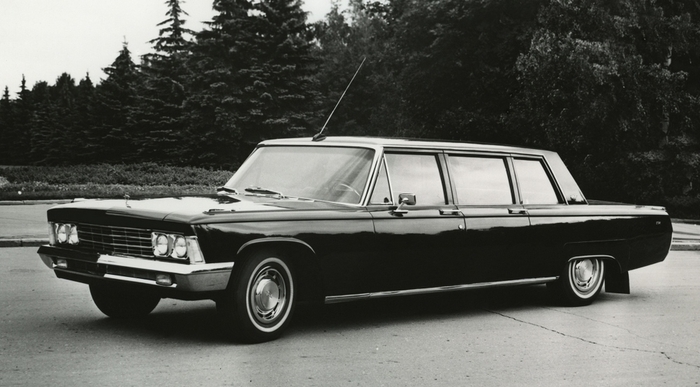 На фото: ЗИЛ 114