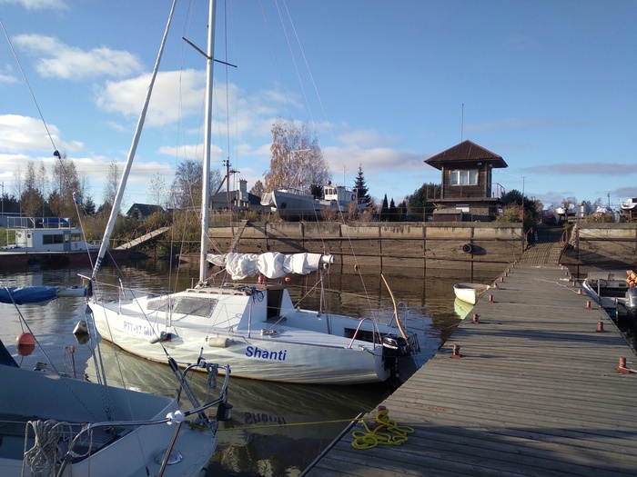 Яхт-клуб. Октябрь Яхт-клуб, Яхтинг, Яхта, Рыбинск, Рыбинское водохранилище, Осень, Фотография, Вертикальное видео, Видео, Длиннопост