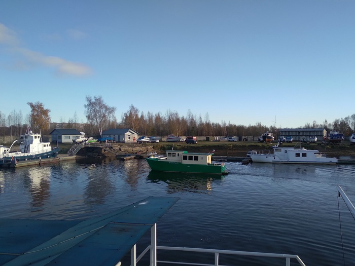 Яхт-клуб. Октябрь Яхт-клуб, Яхтинг, Яхта, Рыбинск, Рыбинское водохранилище, Осень, Фотография, Вертикальное видео, Видео, Длиннопост