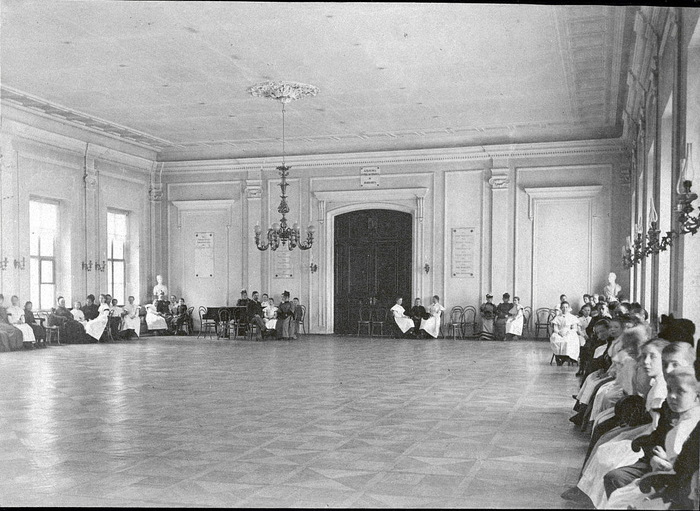 Воскресный приезд родных к воспитанницам Елизаветинского института.