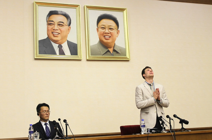 Американский студент Отто Вармбиер