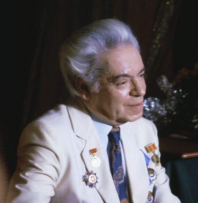        ,   ,  , , , -.   ,   ,   