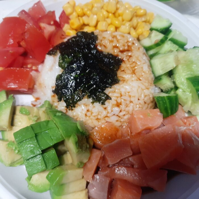 Поке КБЖУ 524\34\18\57