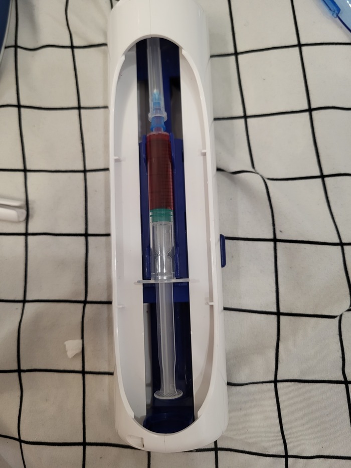 Вставляем шприц