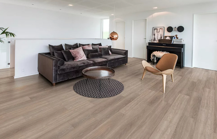 Что лучше выбрать - напольную плитку ПВХ, ламинат или паркетную доску?