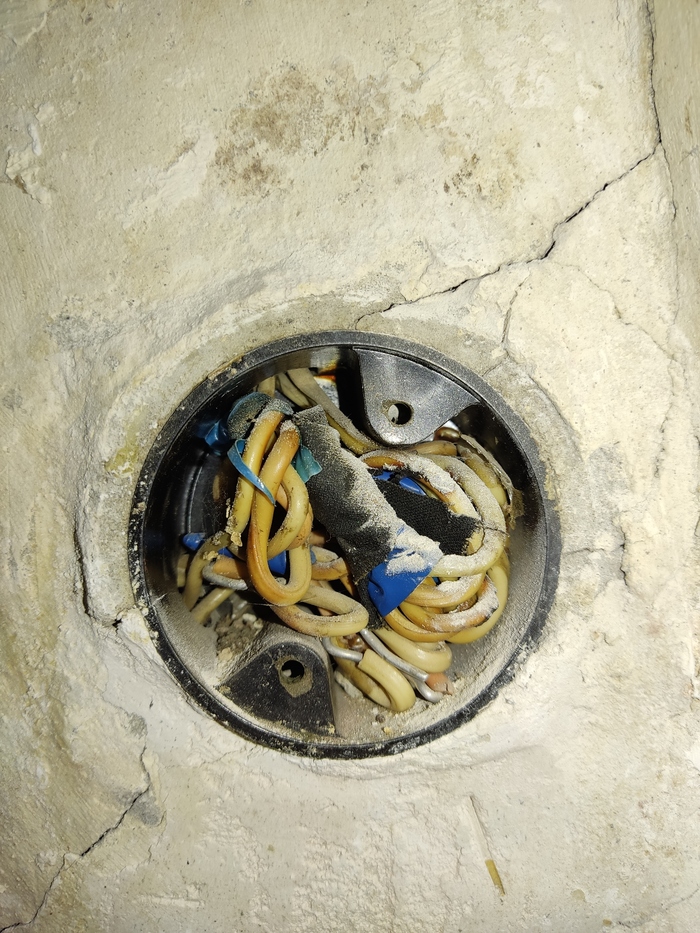 Замена проводки. Напряжение в старых проводах | Пикабу