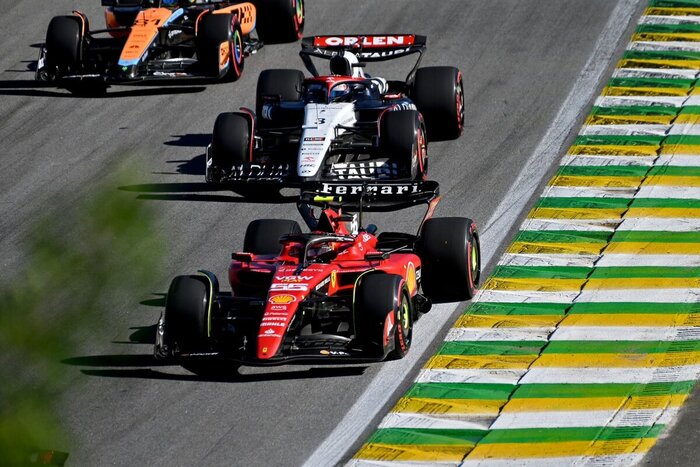 Тройная борьба Сайнса, Риккиардо и Пиастри