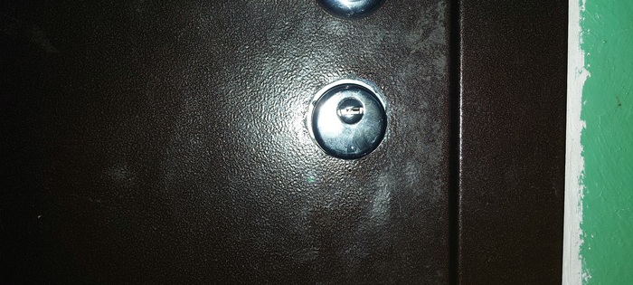 Служба вскрытия замков. Установка брони | Пикабу