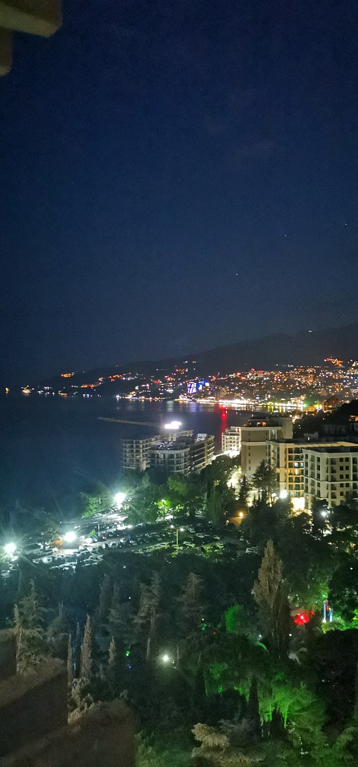 Это Ялта попалась