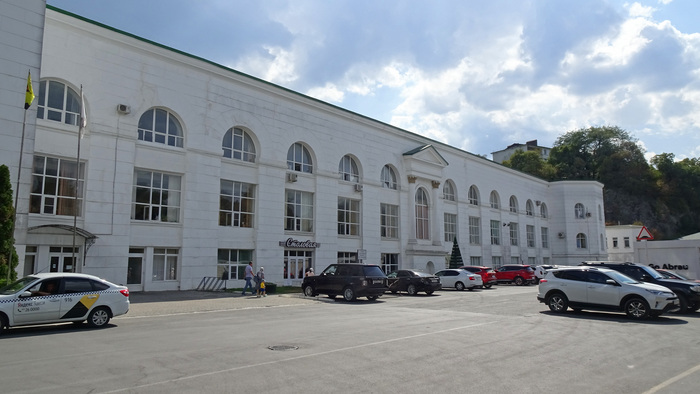 Основное здание винодельни