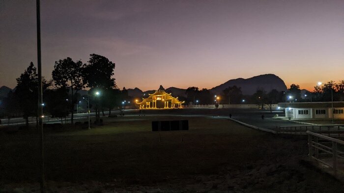 Главные ворота храма Rambotitam