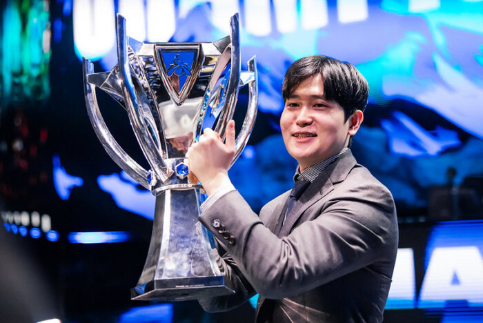 &#x25B2; : LoL Esports.