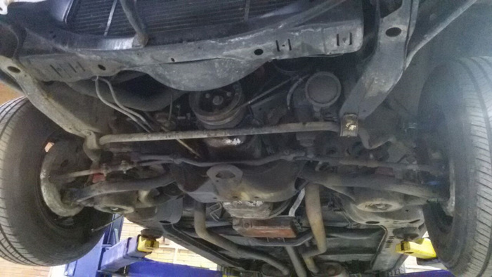 Завораживающее зрелище, фото конечно не передаёт всех эмоций. но в какой то момент и страшное, никогда не знаешь что ты увидишь под автомобилем.