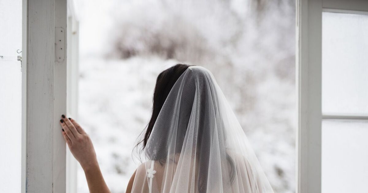 Почти вышла замуж. Жених бросил невесту в день свадьбы Узбекистан. Выйти замуж и не пожалеть Shutterstock. Невеста ограбить дома.
