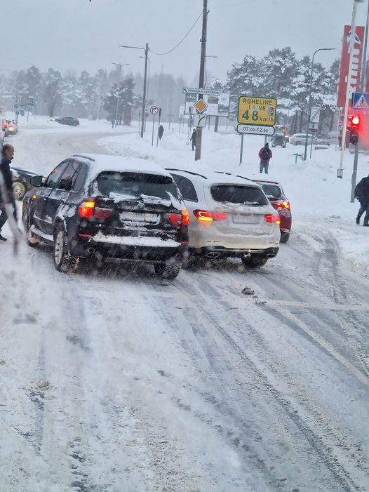 Небольшая пробка в сторону Таллинна
