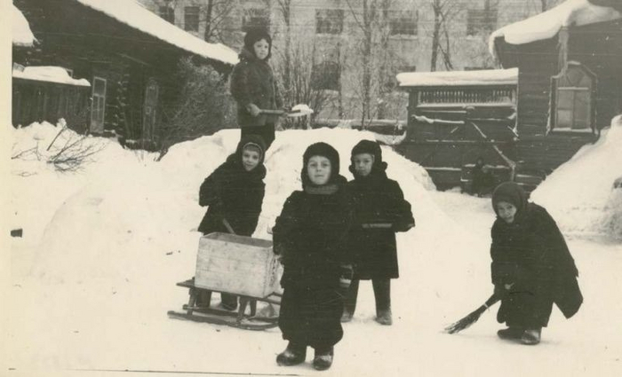 Суровый советский детский сад