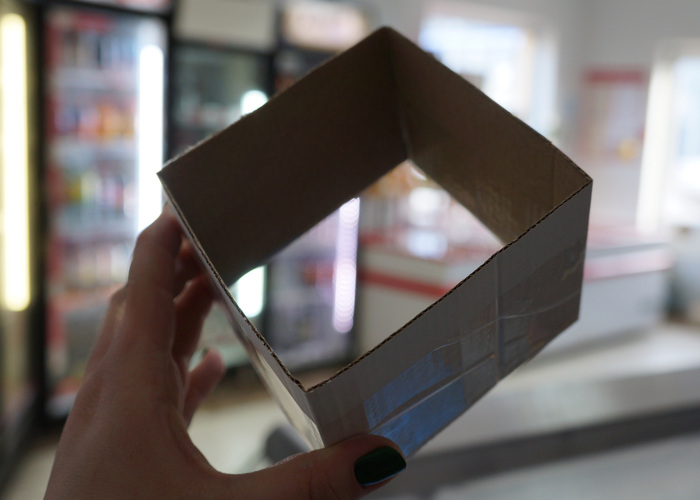 Обклеиваю скотчем, опалубка готова.