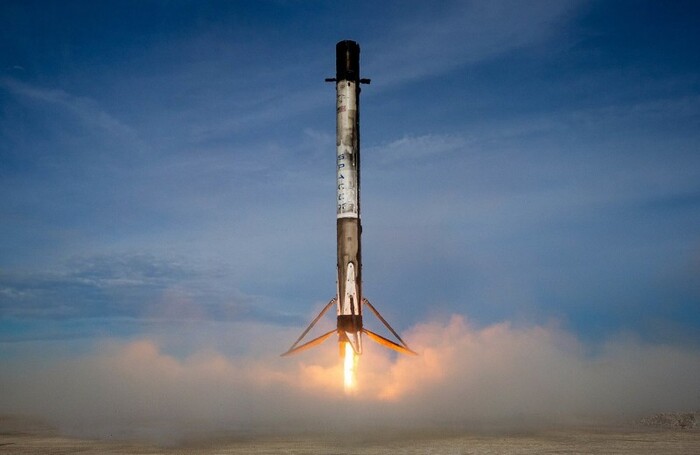 Посадка первой ступени Falcon 9 Block 5 на мысе Канаверал в июле 2019 года. Технологии VTVL используются во многих ракетах-носителях компании SpaceX.