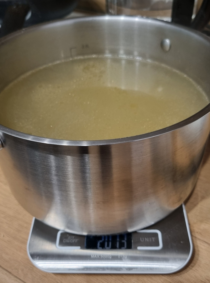 Литр считай испарился. Зато качество бульона просто отменное.