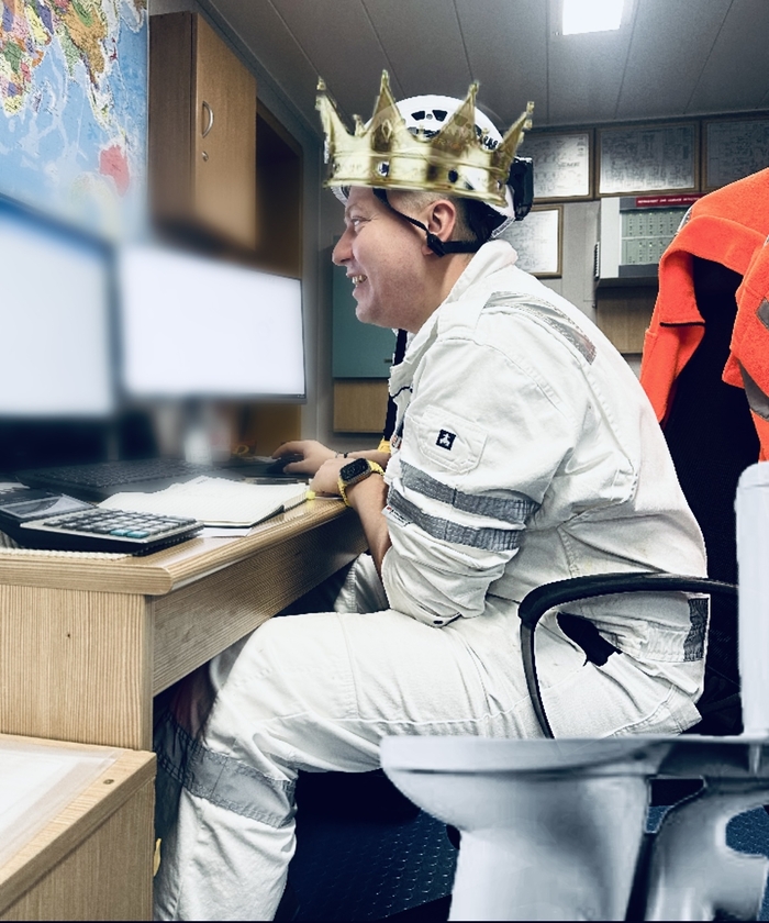 Эй мальчишка, снимай штанишки