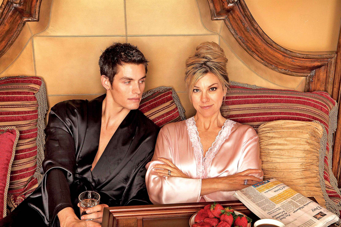 � ������