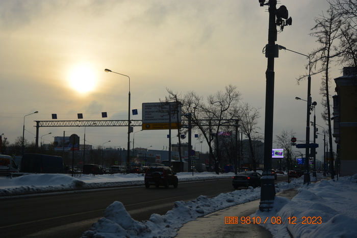 ...и гляжу на это зимнее солнце