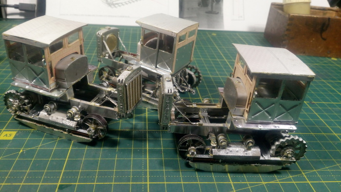 Получаем вот такие скворечники (двери водителя сделаем открывающимися)