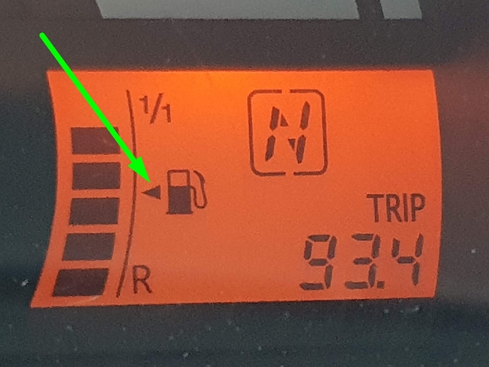 Если вы забыли с какой стороны бензобак в автомобиле