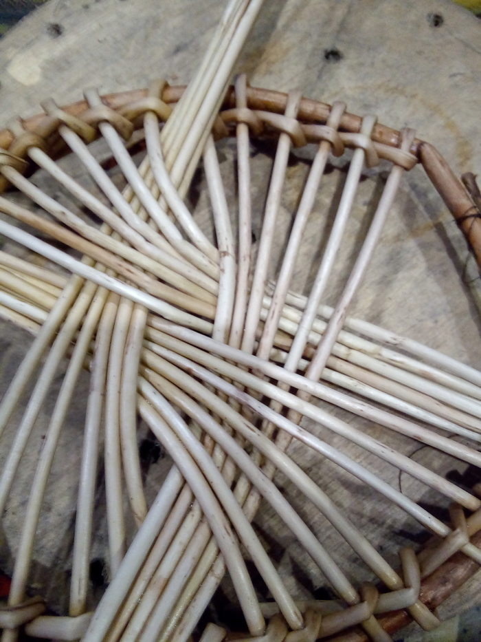 Как видно, количество стоек с каждой стороны –разное.