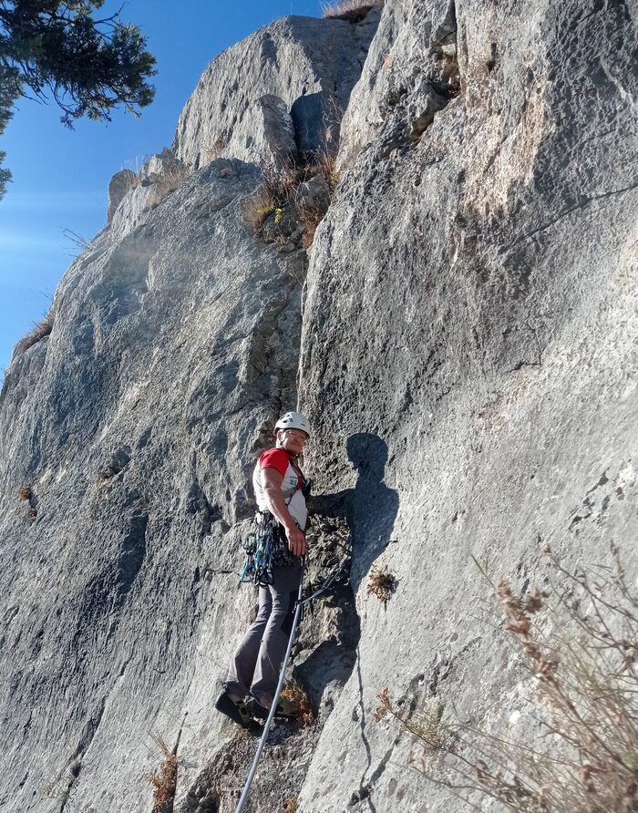 Начало движения от R4 при левом варианте по трещине