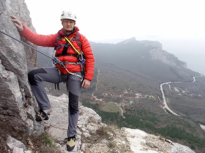 Станция R4, вид на Восток.