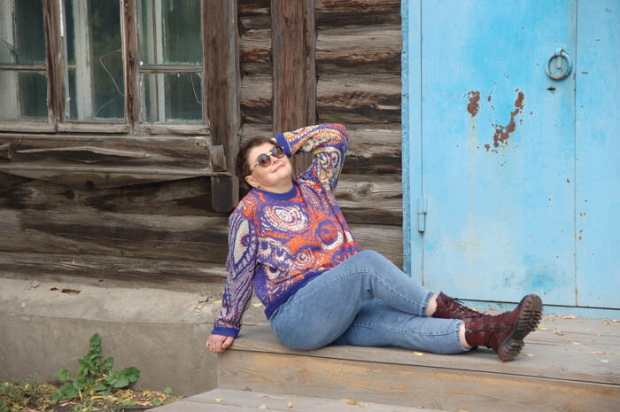 В этом джемпере больше акрила по переду.