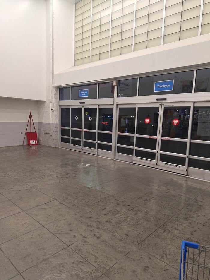 Гипермаркет Walmart в маленьком городе США США, Американцы, Супермаркет, Walmart, Покупка, Шопинг, Жизнь за границей, Эмиграция, Иммиграция, Мигранты, Путешествия, Длиннопост Гипермаркет Walmart в маленьком городе США США, Американцы, Супермаркет, Walmart, Покупка, Шопинг, Жизнь за границей, Эмиграция, Иммиграция, Мигранты, Путешествия, Длиннопост