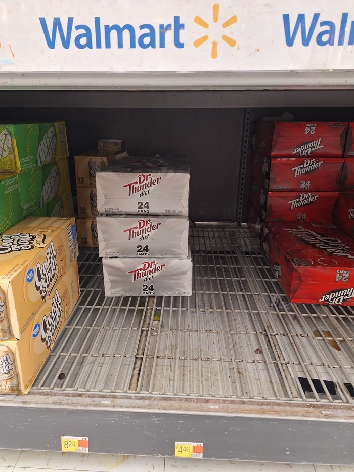 Гипермаркет Walmart в маленьком городе США США, Американцы, Супермаркет, Walmart, Покупка, Шопинг, Жизнь за границей, Эмиграция, Иммиграция, Мигранты, Путешествия, Длиннопост Гипермаркет Walmart в маленьком городе США США, Американцы, Супермаркет, Walmart, Покупка, Шопинг, Жизнь за границей, Эмиграция, Иммиграция, Мигранты, Путешествия, Длиннопост