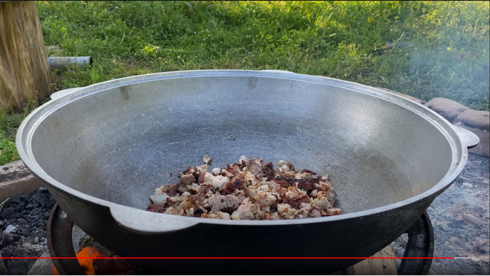 � � �����