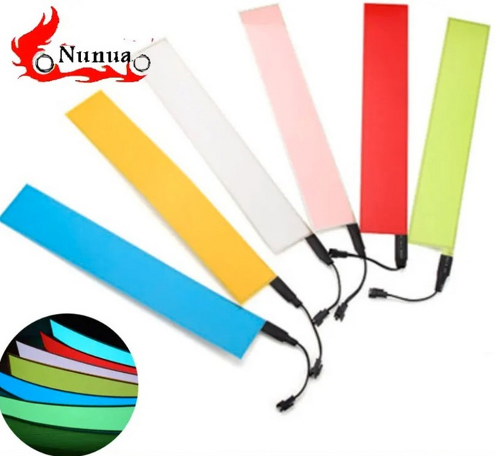 Тот, который розовый, при свечении - лунный, как в оригинале