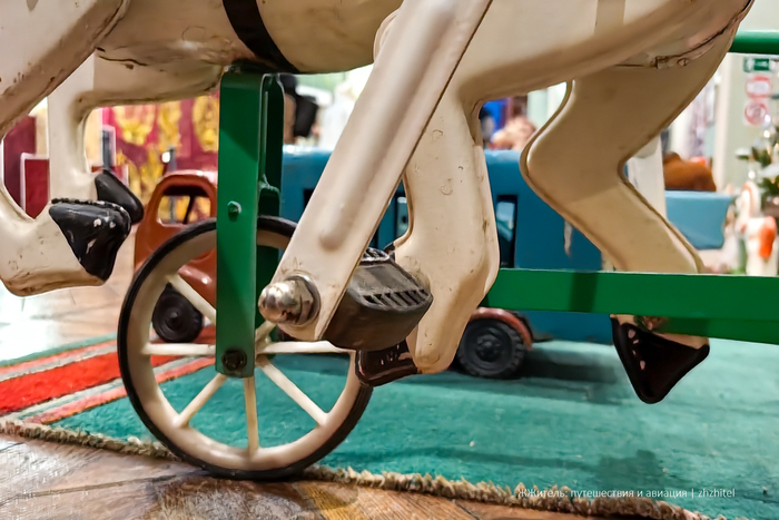 Конструкция была не очень надежная и уступала велосипеду по всем параметрам