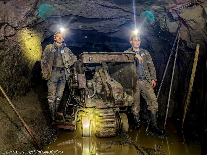 Из серии «Именно они делают Россию великой» / снято мной на ООО «Ловозерский ГОК»