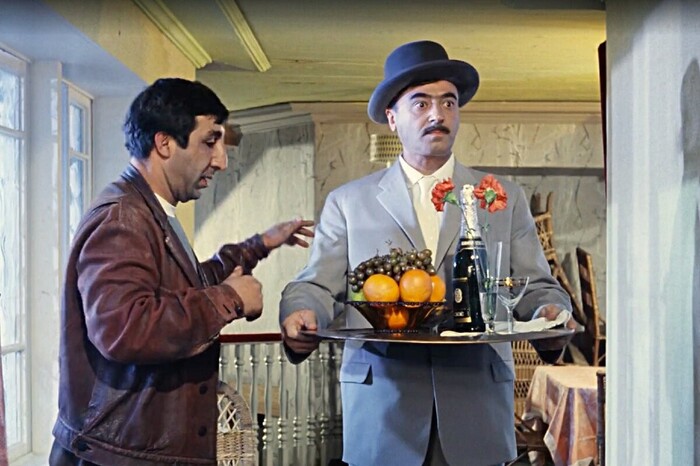 <a href="https://pikabu.ru/story/on_uvyol_svoyu_zhenu_iz_semi_i_prozhil_s_ney_50_let_v_schastlivom_brake_10962021?u=https%3A%2F%2Fpikabu.ru%2Fstory%2Fego_zhizn_byila_nastoyashchey_tragediey_10715851%3Futm_source%3Dlinkshare%26utm_medium%3Dsharing&t=%D0%A4%D1%80%D1%83%D0%BD%D0%B7%D0%B8%D0%BA%20%D0%9C%D0%BA%D1%80%D1%82%D1%87%D1%8F%D0%BD&h=f8d7ee5ca6a2fef694517578f5df5c0714605366" title="https://pikabu.ru/story/ego_zhizn_byila_nastoyashchey_tragediey_10715851?utm_source=linkshare&utm_me..." target="_blank" > </a>       , 1966 