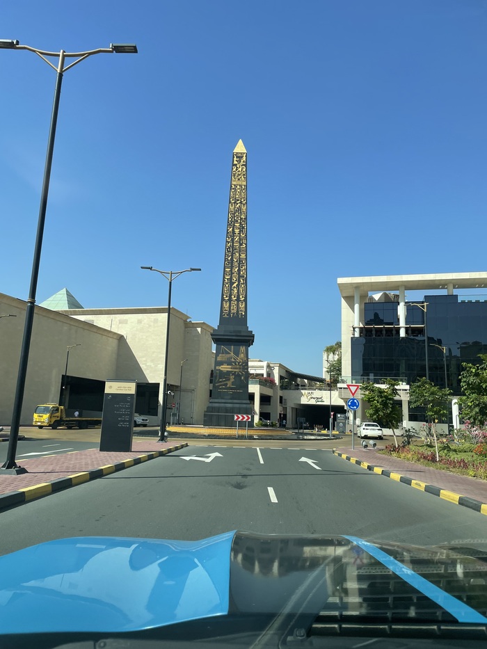     ,    Sofitel hotel Obelisk