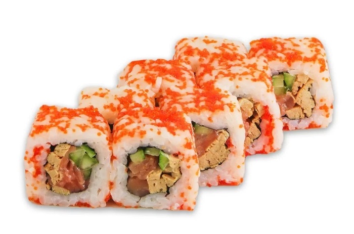 Урамаки (ролл наизнанку) отличается от других разновидностей роллов тем, что начинка, завернутая в лист нори, находится внутри, а рис снаружи. Для приготовления такого ролла используется маленький лист нори или половина большого.