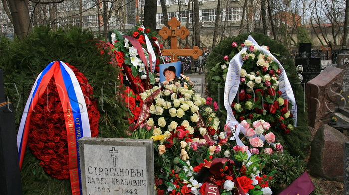 Могила Нины Дорошиной на Пятницком кладбище в Москве